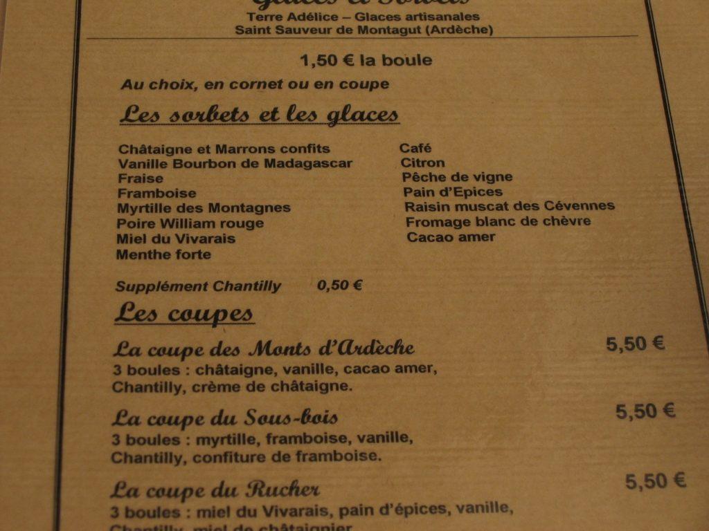 Die Dessertkarte des Cafés