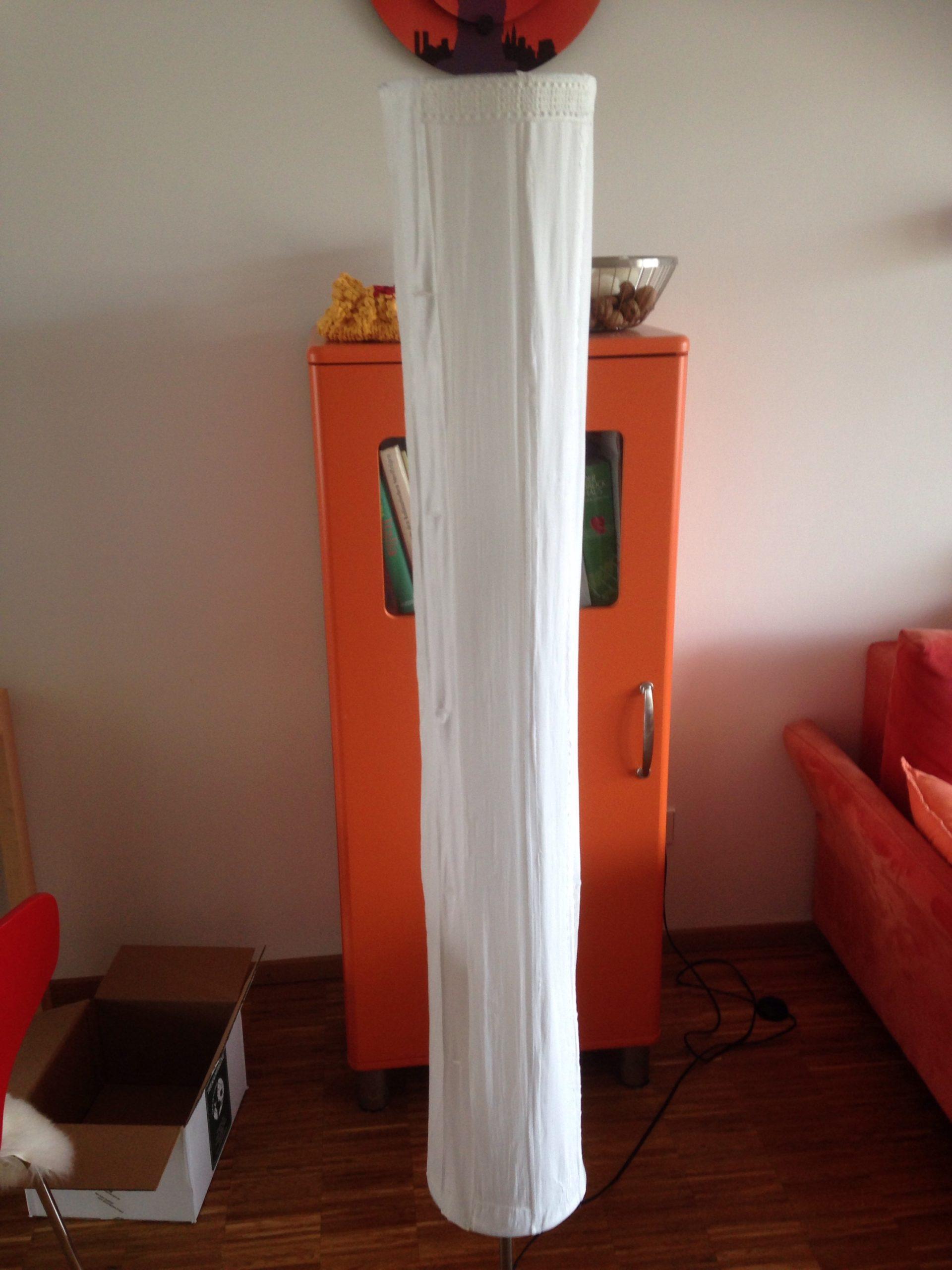Die Upcycling-Stehlampe im Ganzen
