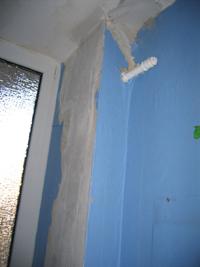 Rohr und Wand geflickt