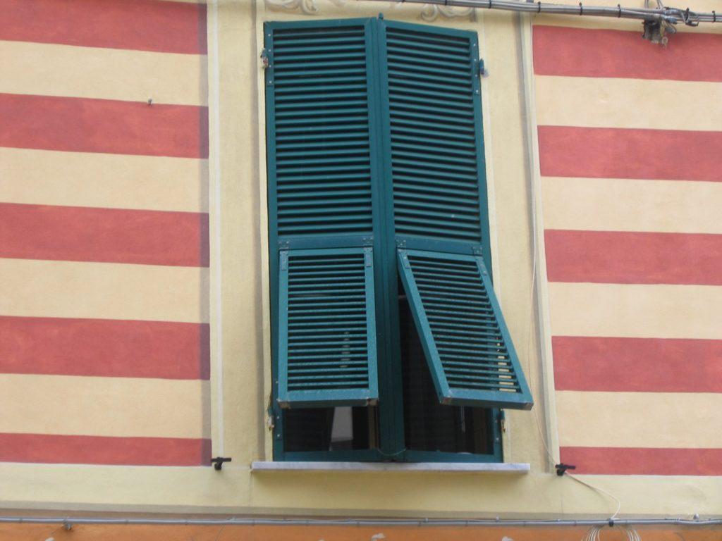 Fensterladen in Monterosso